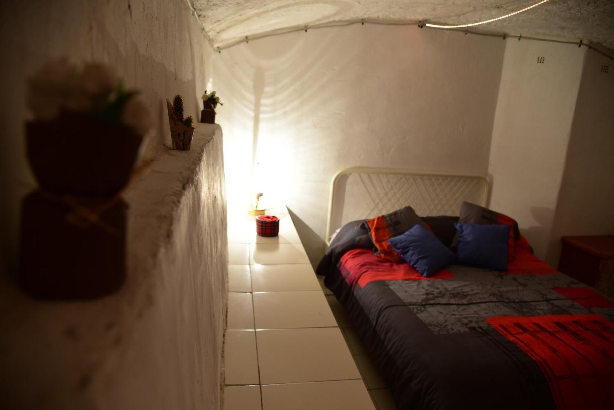 Appartamento Il Segreto Di Via Laura - House In